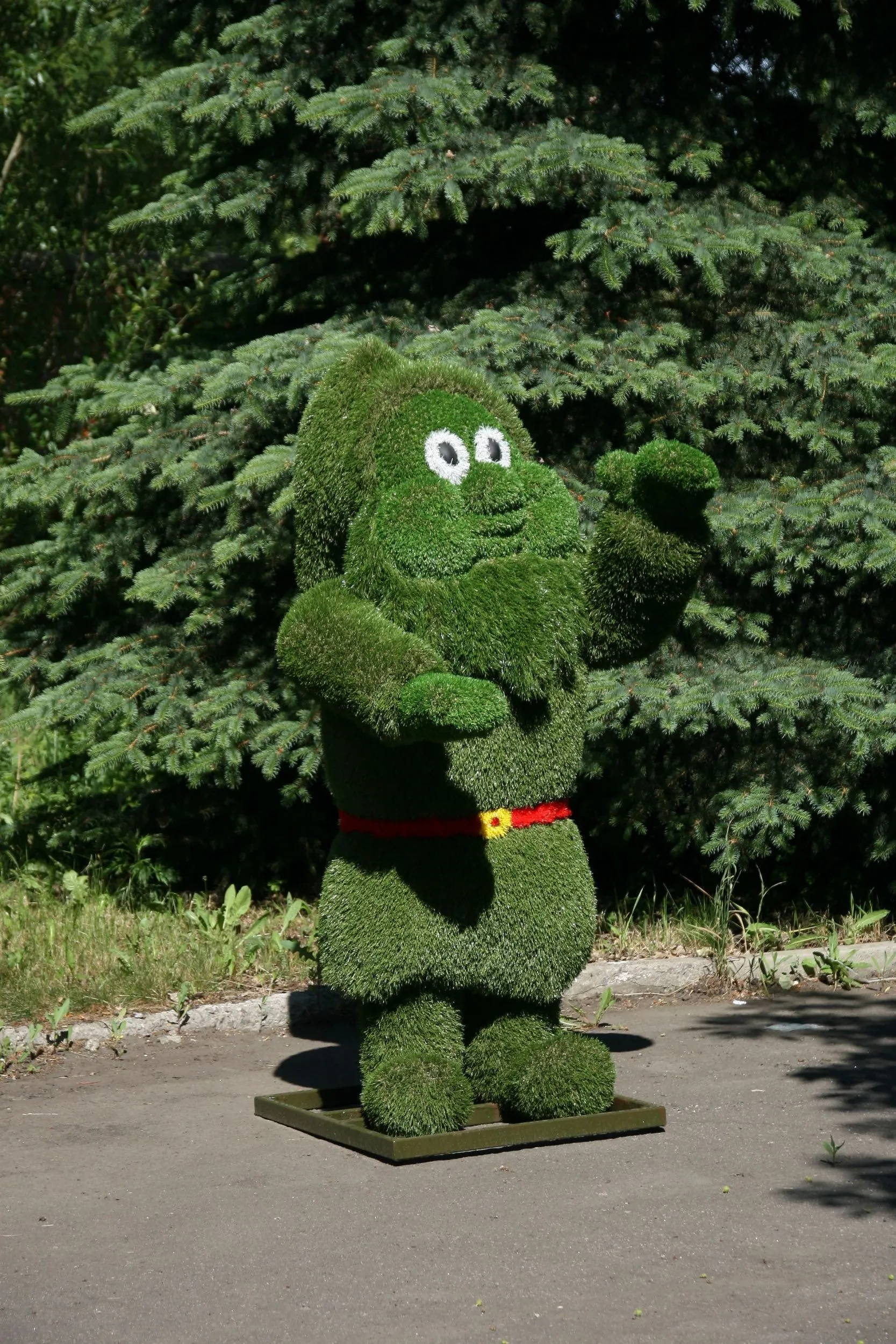 Топиарная фигура "Гном Лесной"