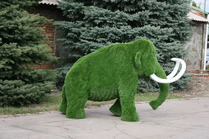 Топиарная фигура Мамонтенок